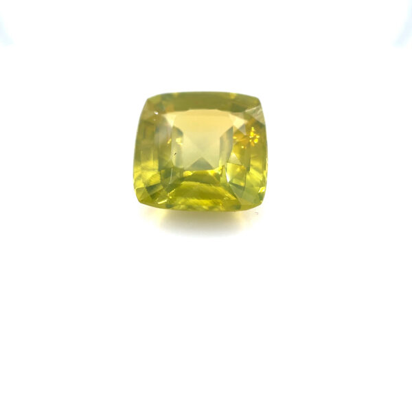 Zirkón 5,69ct